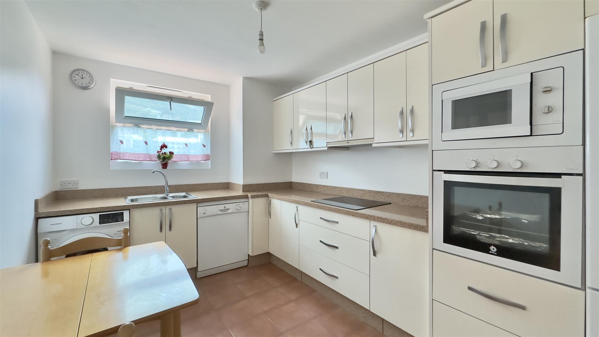  Image of Apartment - 4 Bedrooms - 2 Bathrooms for Sale in Cumberland Terraces-Gibraltar, Image 6